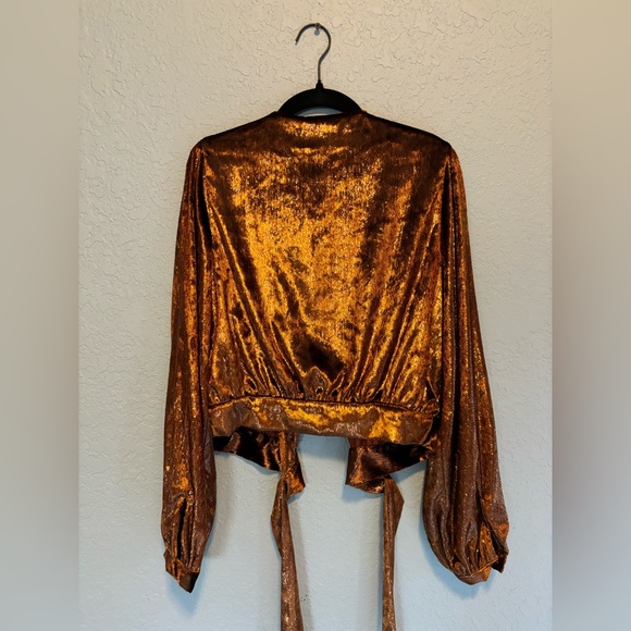 Lovers + Friends NWT orange shimmer tie wrap top - small - Picture 3 of 4